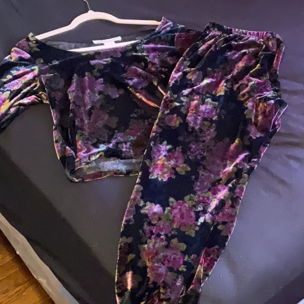 Floral 2 piece outfit